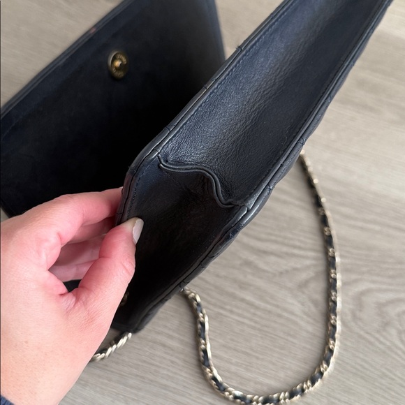 Talbots Quilted Leather Bag - Picture 4 of 6